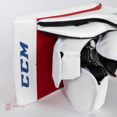 CCM Blockers CCM Extreme Flex E5.5 Senior Goalie Blocker - TheHockeyShop