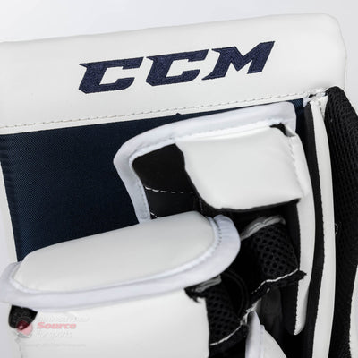 CCM Extreme Flex E5.9 Intermediate Goalie Blocker
