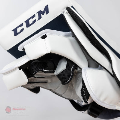 CCM Extreme Flex E5.9 Intermediate Goalie Blocker