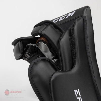 CCM Extreme Flex E5.9 Senior Goalie Blocker - Source Exclusive