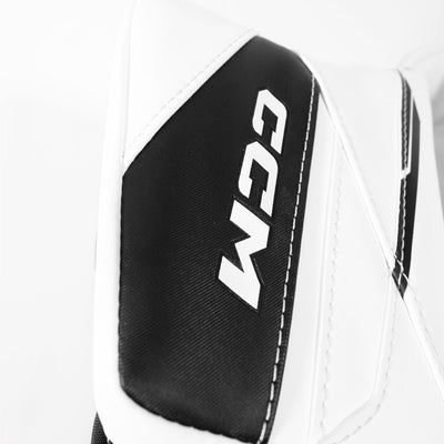 CCM Axis 2.5 Junior Goalie Catcher - Source Exclusive - The Hockey Shop Source For Sports