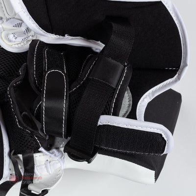 CCM Axis A1.5 Junior Goalie Catcher - Source Exclusive