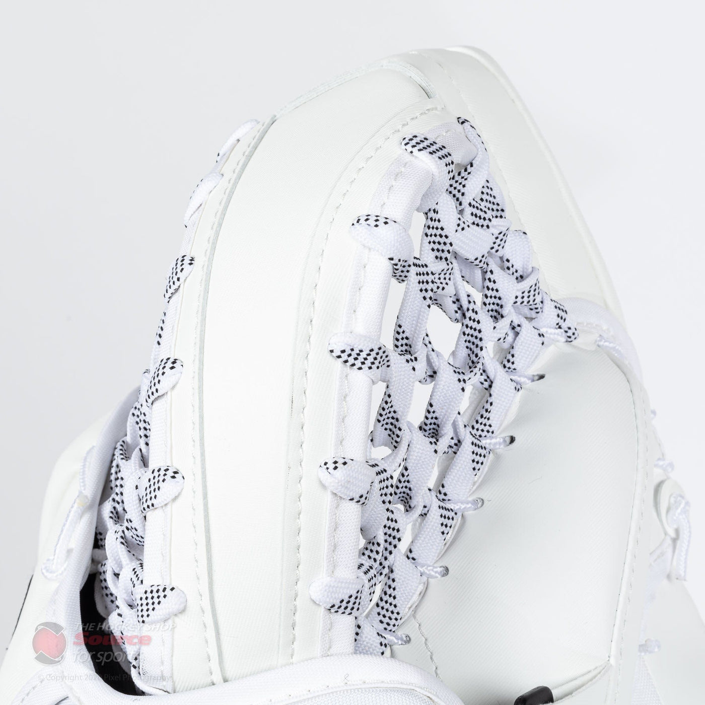 CCM Axis A1.9 Intermediate Goalie Catcher - Source Exclusive