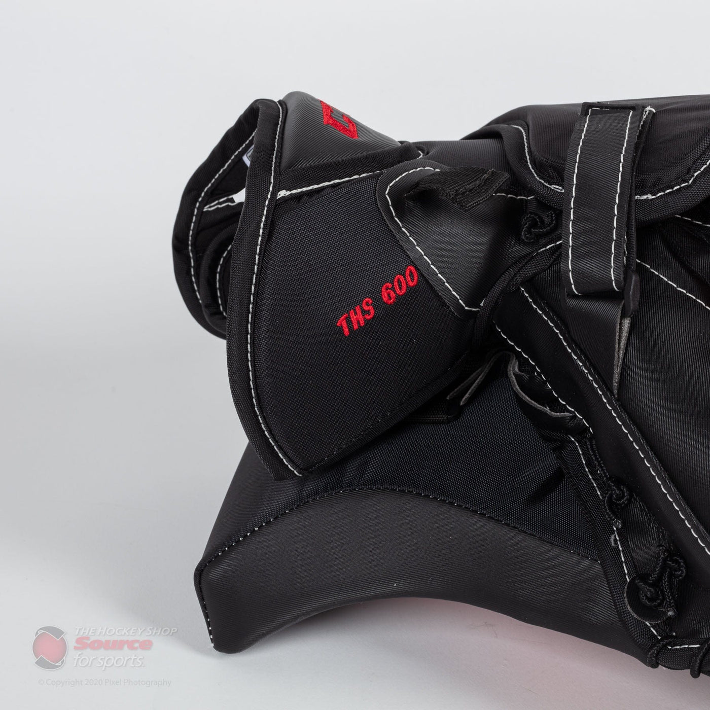 CCM Axis Senior Goalie Catcher - 600 Break Angle