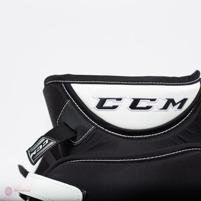CCM Extreme Flex 4 Pro Senior Goalie Catcher - THS Spec