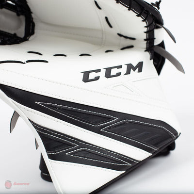 CCM Extreme Flex 4 Pro Senior Goalie Catcher - THS Spec