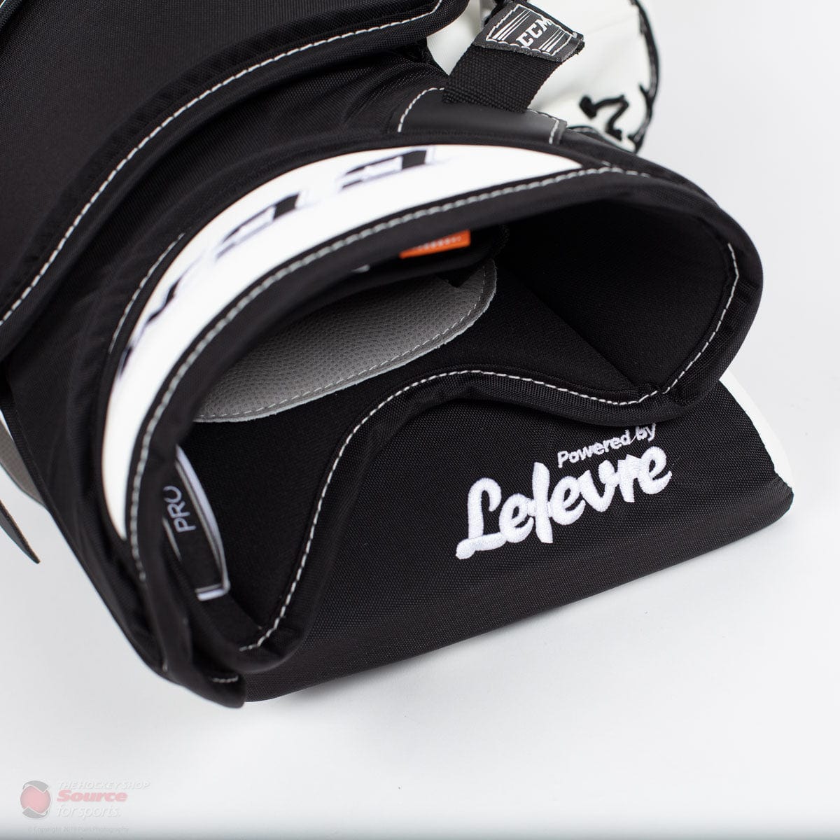 CCM Extreme Flex 4 Pro Senior Goalie Catcher - THS Spec