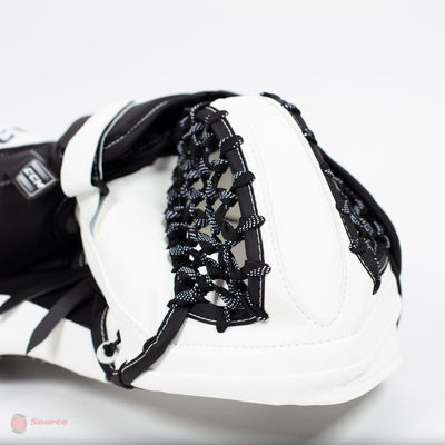 CCM Extreme Flex 4 Pro Senior Goalie Catcher - THS Spec