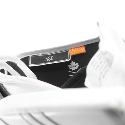 CCM Extreme Flex 5 Senior Goalie Catcher - 580 Break Angle