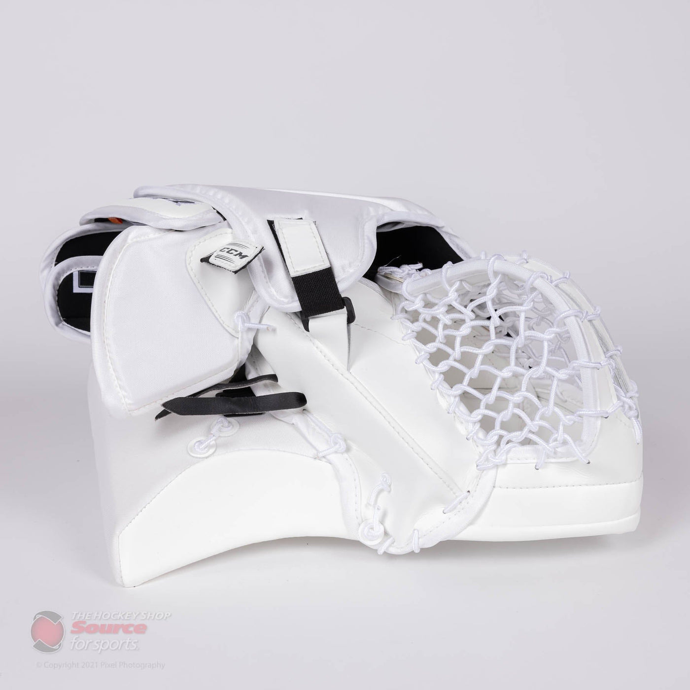 CCM Extreme Flex 5 Senior Goalie Catcher - 590 Break Angle