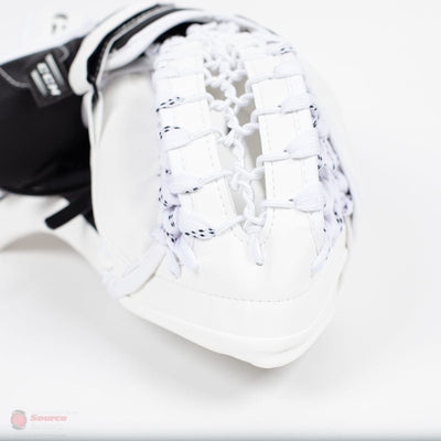 CCM Extreme Flex E4.5 Junior Goalie Catcher - Source Exclusive