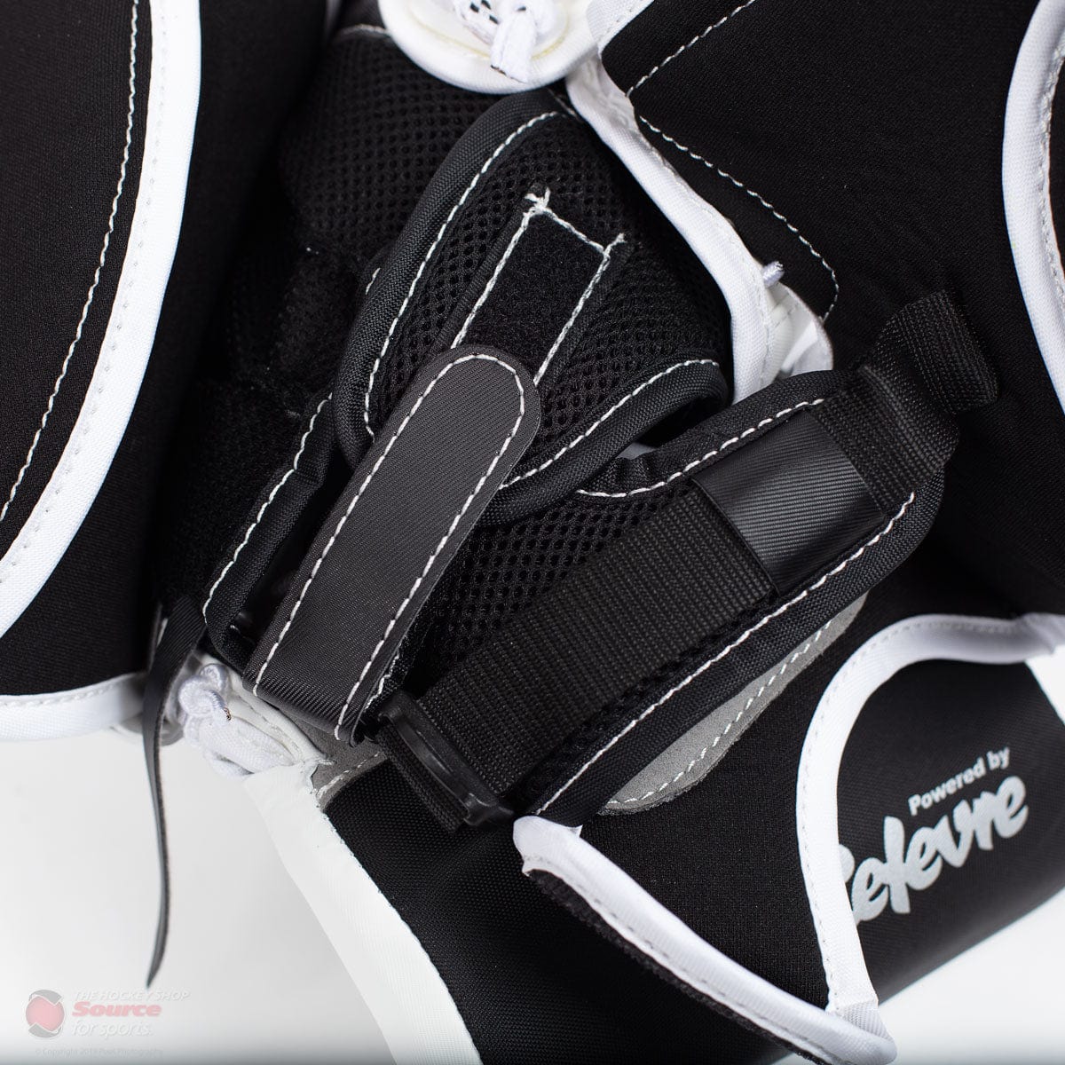 CCM Extreme Flex E4.5 Junior Goalie Catcher - Source Exclusive