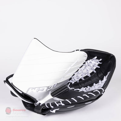CCM Catchers CCM Extreme Flex E5.5 Senior Goalie Catcher - Source Exclusive - TheHockeyShop
