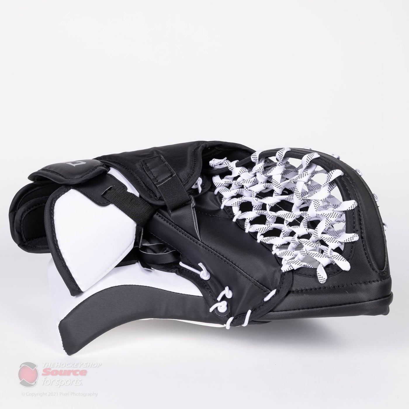CCM Catchers CCM Extreme Flex E5.5 Senior Goalie Catcher - Source Exclusive - TheHockeyShop