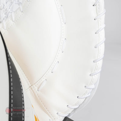 CCM Catchers CCM Extreme Flex E5.9 Senior Goalie Catcher - TheHockeyShop