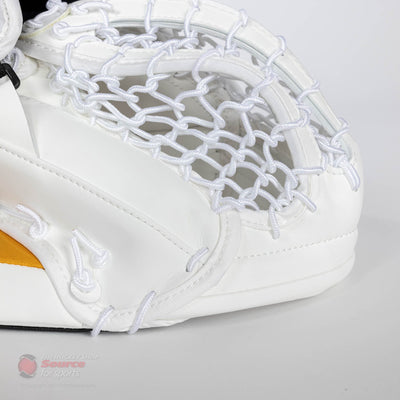 CCM Catchers CCM Extreme Flex E5.9 Senior Goalie Catcher - TheHockeyShop