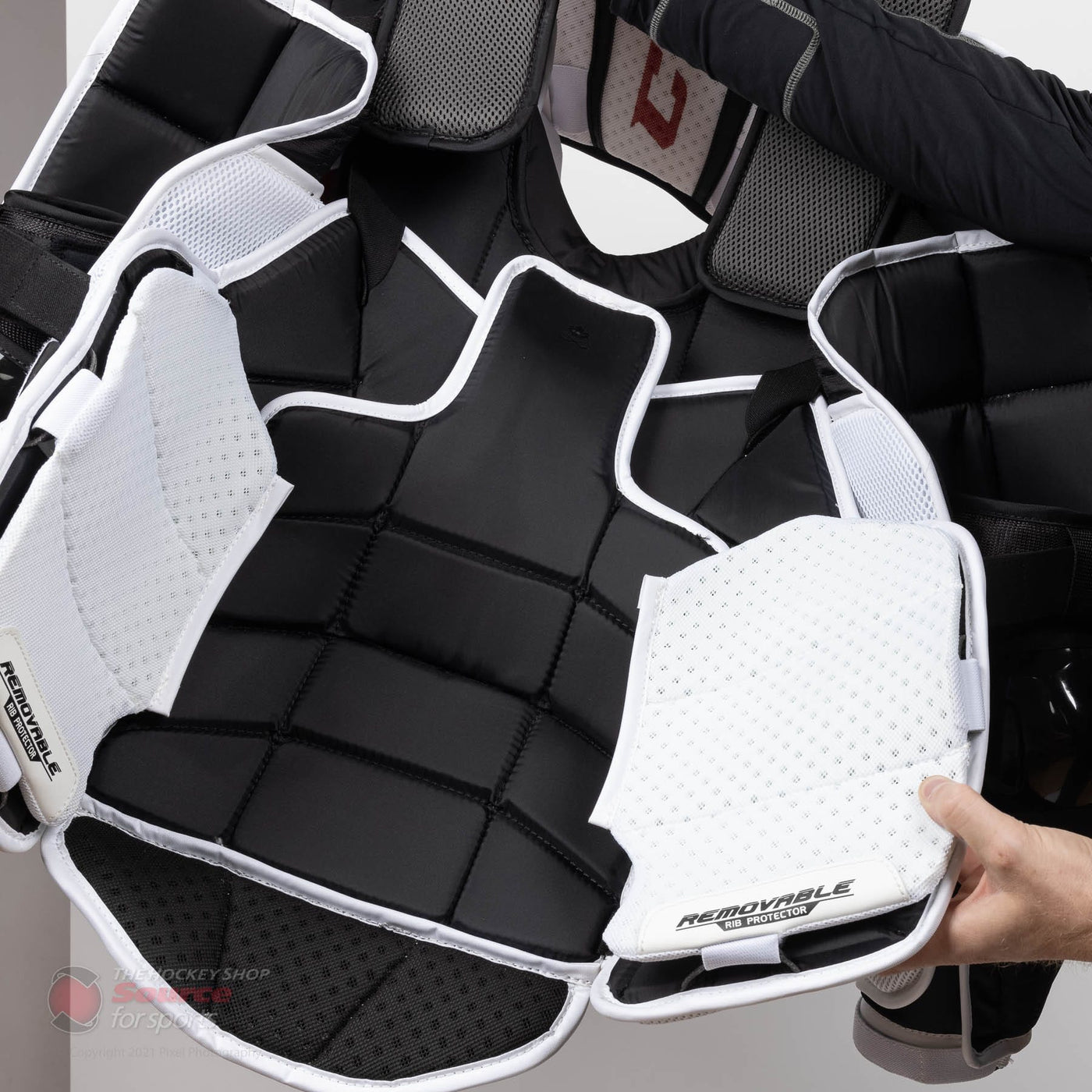 CCM Extreme Flex 5 Senior Chest & Arm Protector - White