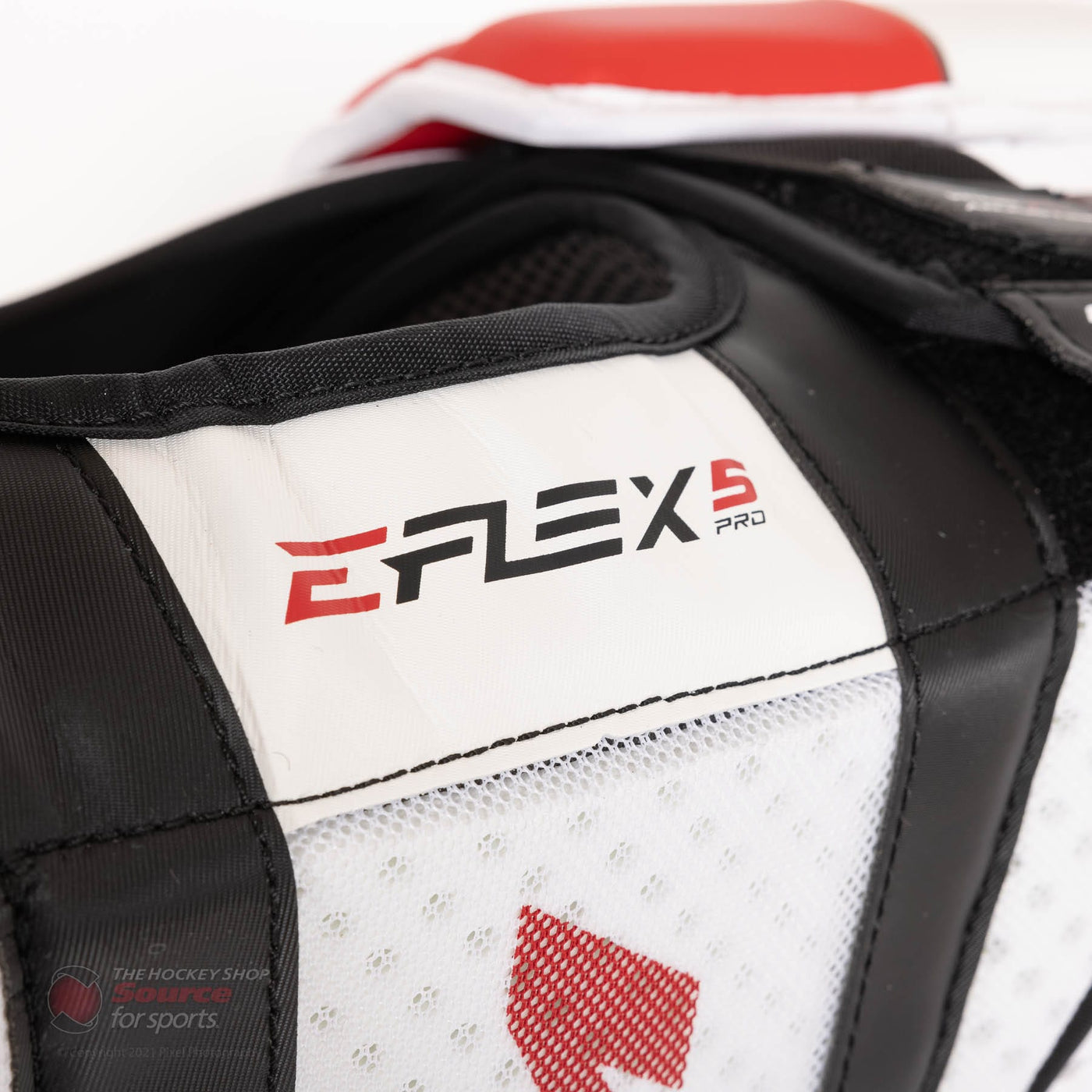 CCM Extreme Flex 5 Senior Chest & Arm Protector - White / Grey / Red