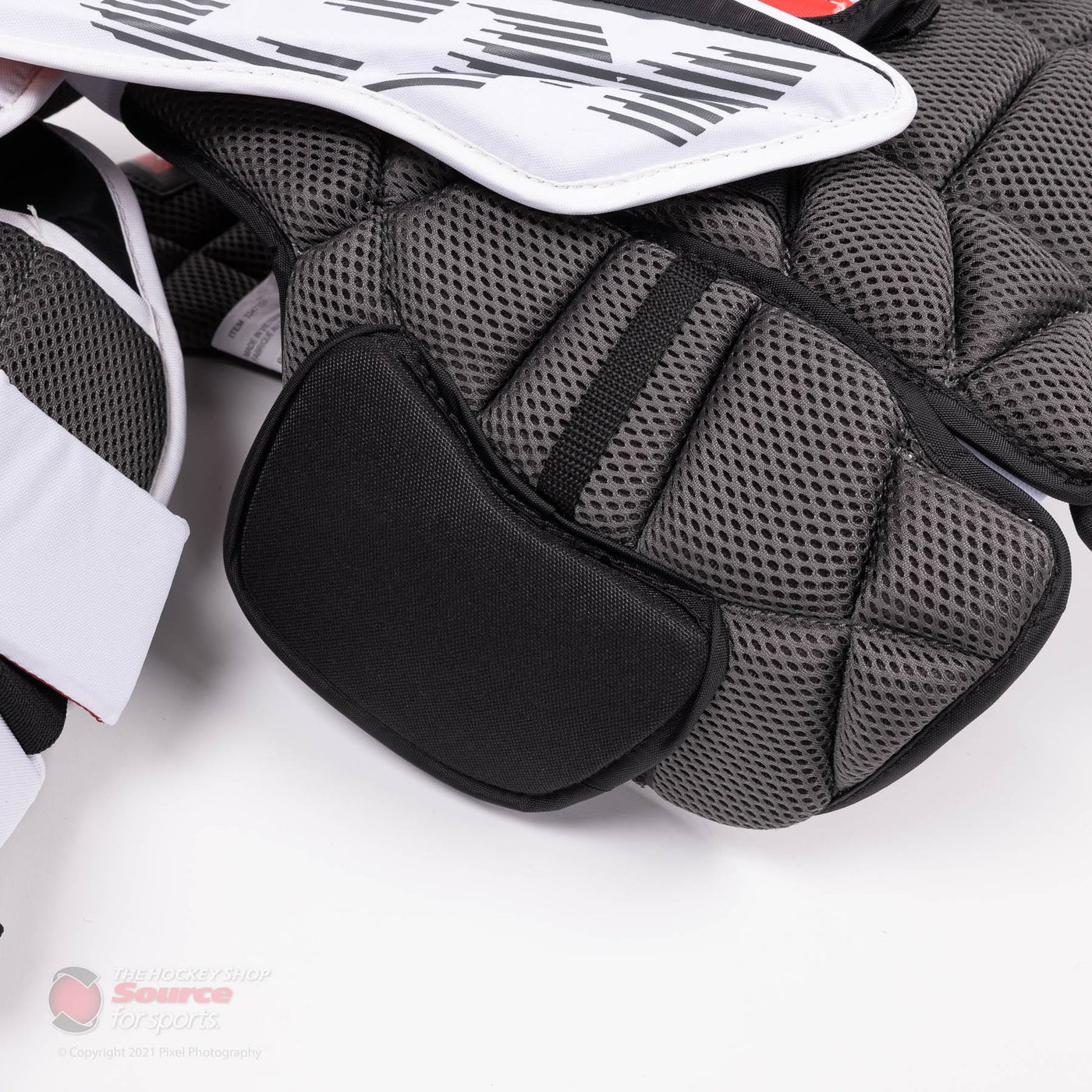 CCM Extreme Flex E5.5 Junior Chest & Arm Protector