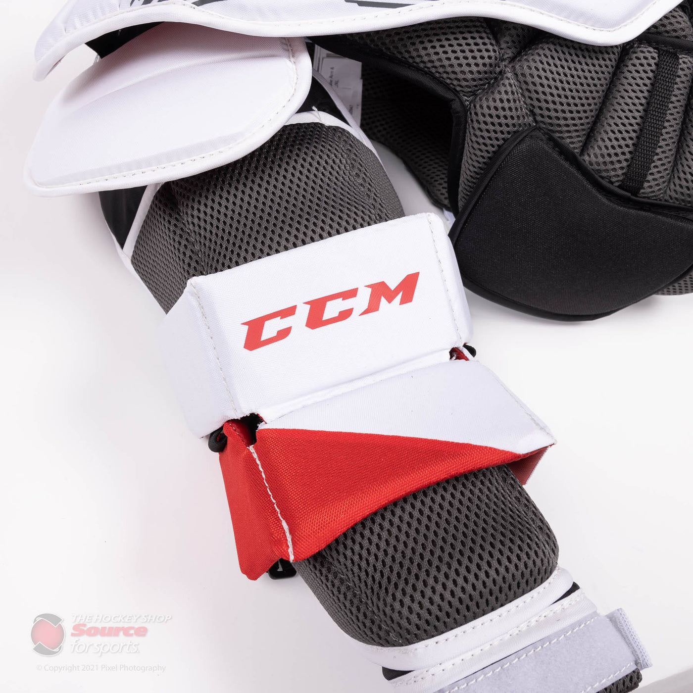 CCM Extreme Flex E5.5 Junior Chest & Arm Protector