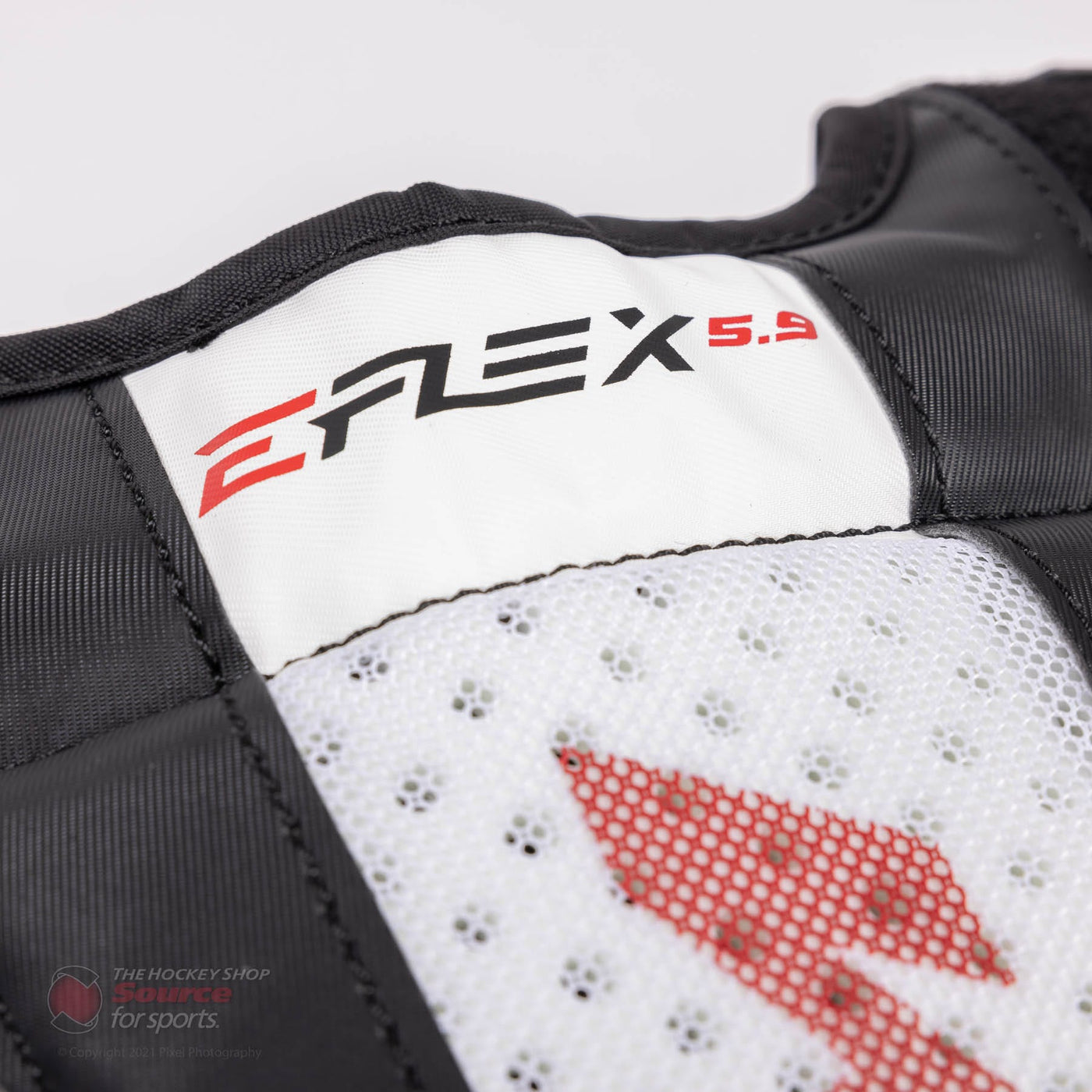 CCM Extreme Flex E5.9 Intermediate Chest & Arm Protector