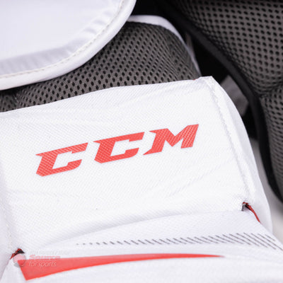 CCM Extreme Flex E5.9 Intermediate Chest & Arm Protector