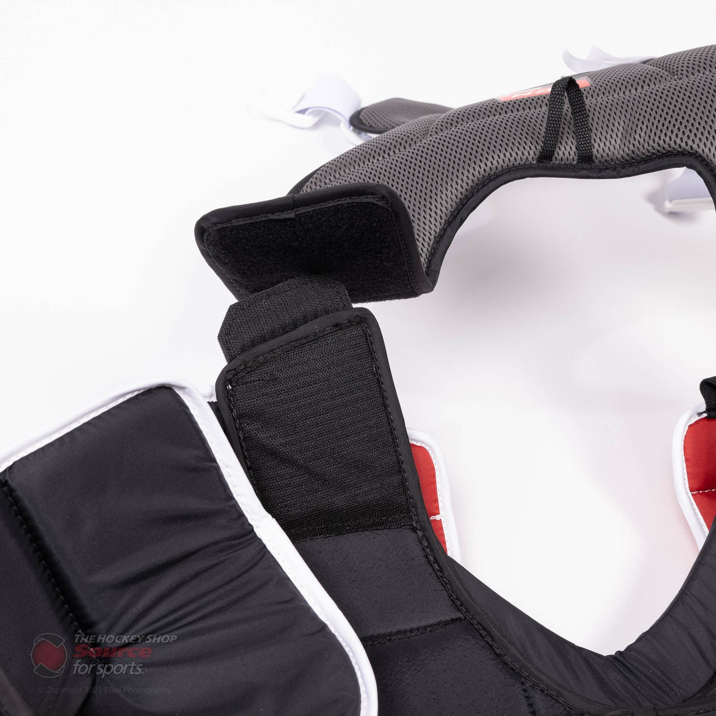 CCM Extreme Flex E5.9 Senior Chest & Arm Protector