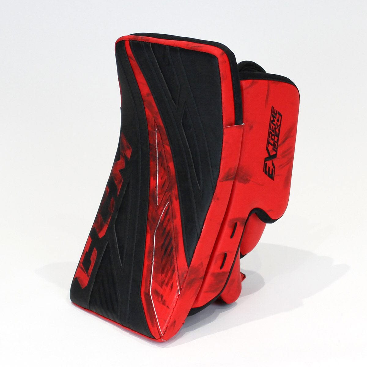 CCM Extreme Flex 4 Pro Senior Goalie Blocker - Demo B