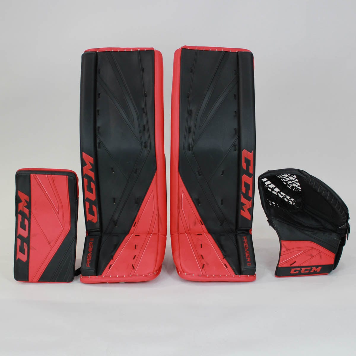 CCM Full Sets (Demo) CCM Premier 2 Pro Senior Goalie Full Set - Demo B Black / Red / 34+1 / Regular - TheHockeyShop