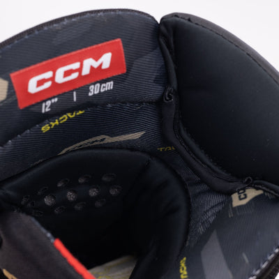 CCM Tacks AS-V Pro Junior Hockey Gloves