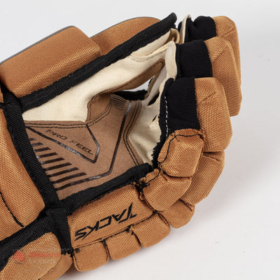 CCM Tacks Vector Plus Junior Hockey Gloves