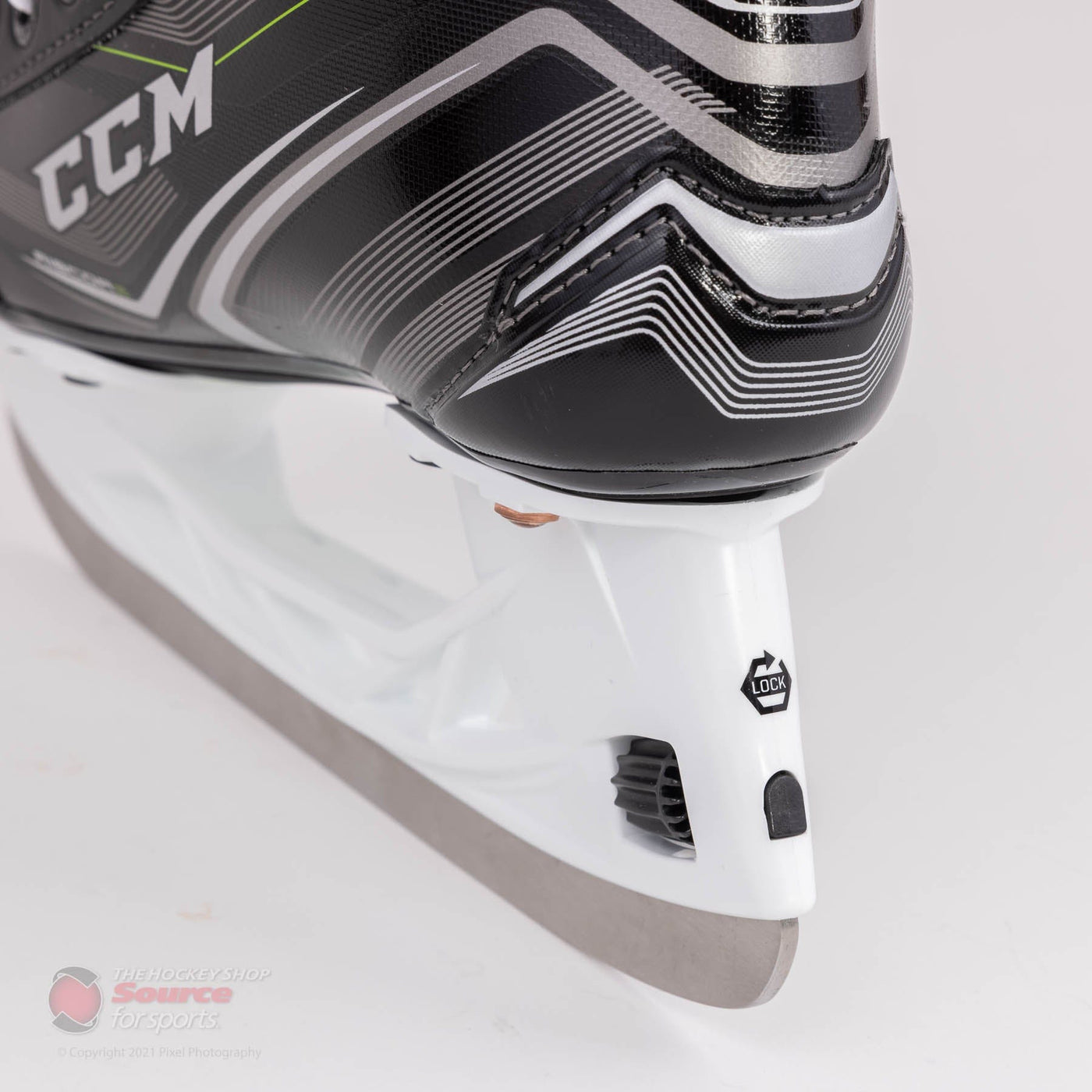 CCM RIBCOR 88K Junior Hockey Skates