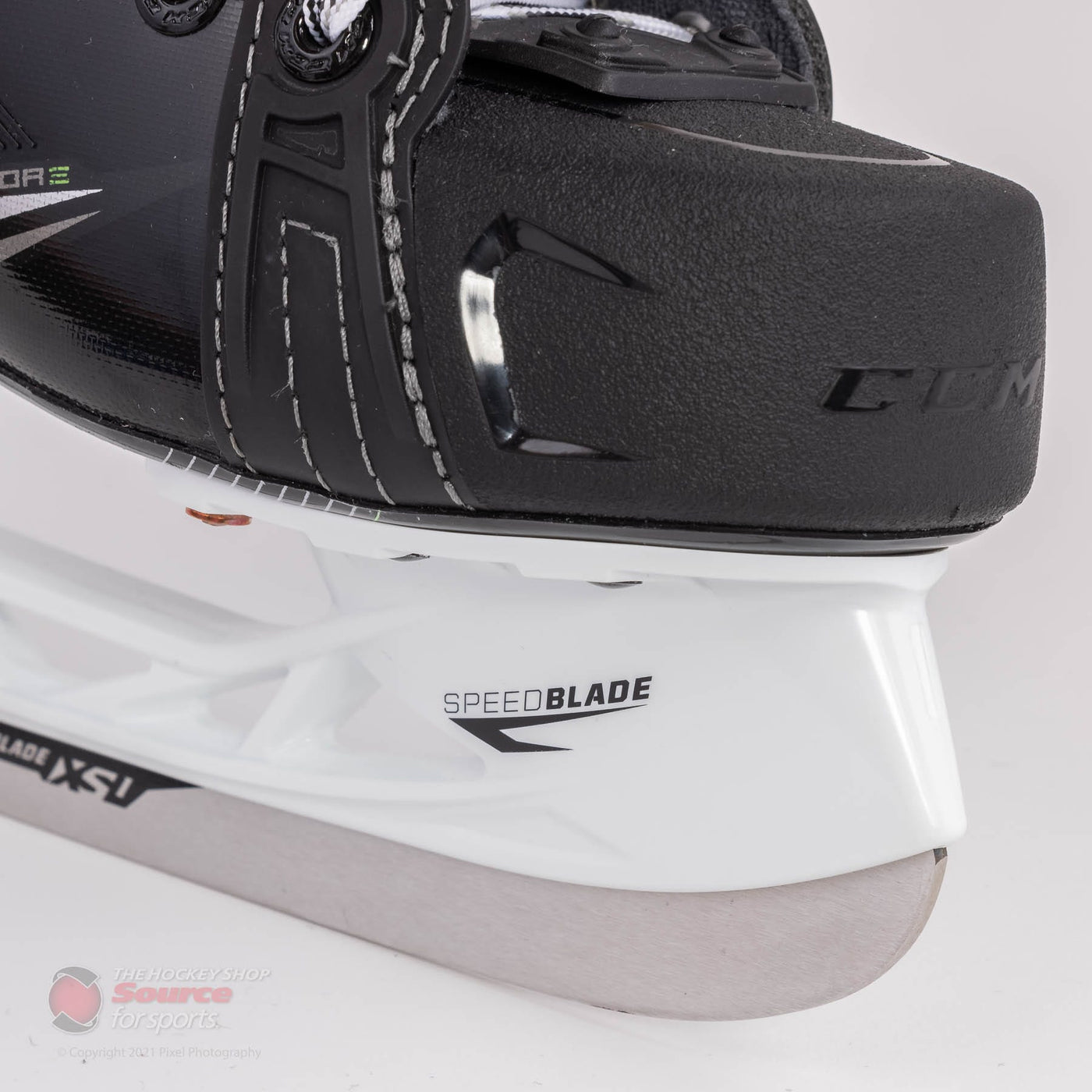 CCM RIBCOR 90K Intermediate Hockey Skates