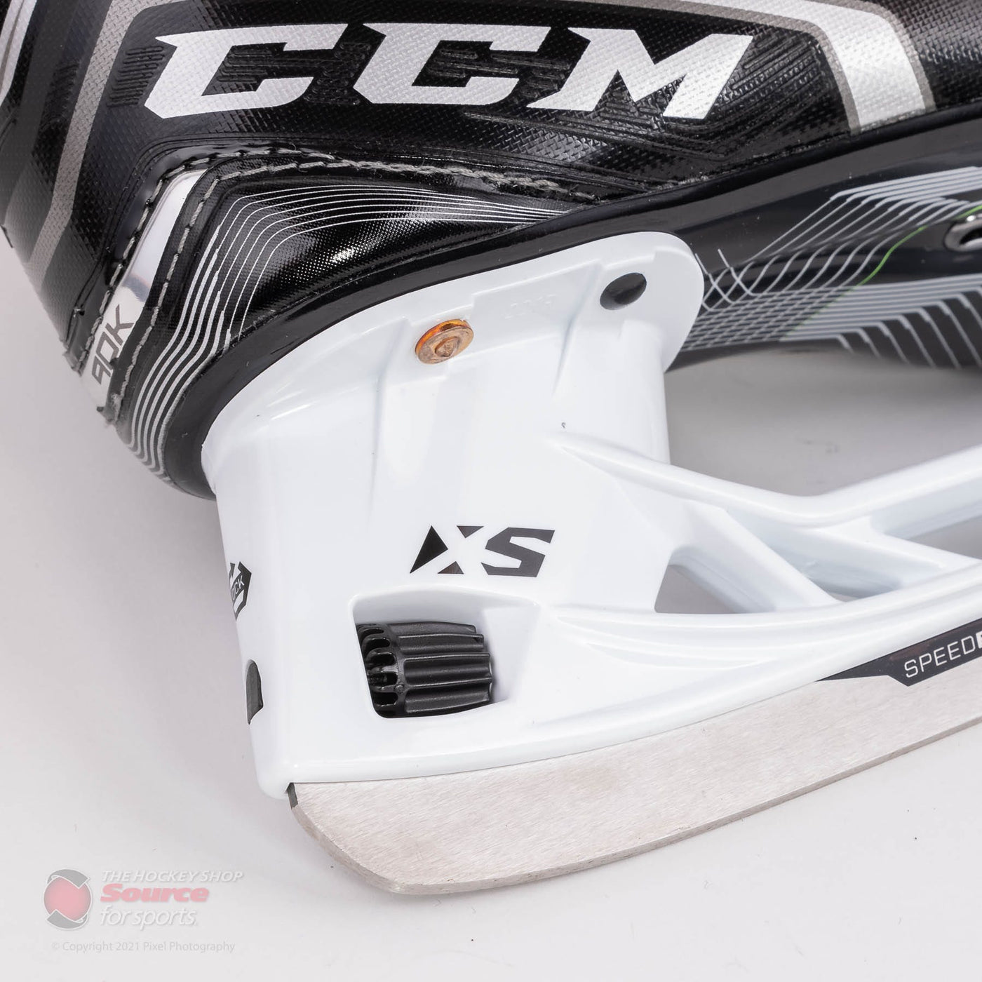 CCM RIBCOR 90K Junior Hockey Skates