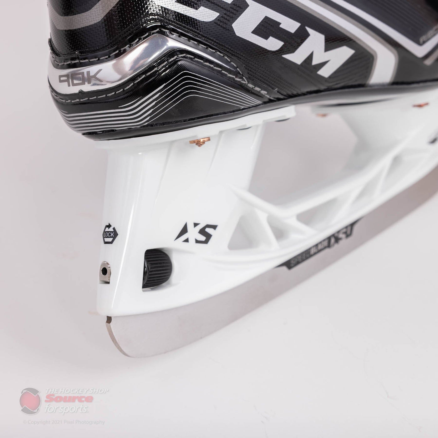 CCM RIBCOR 90K Senior Hockey Skates