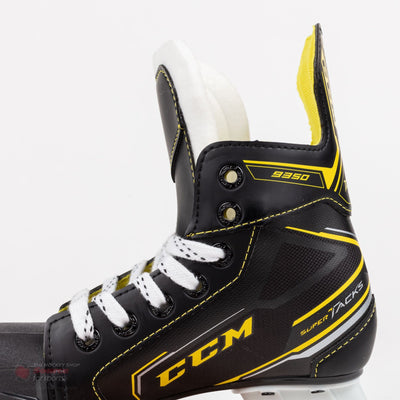 CCM Super Tacks 9350 Youth Hockey Skates