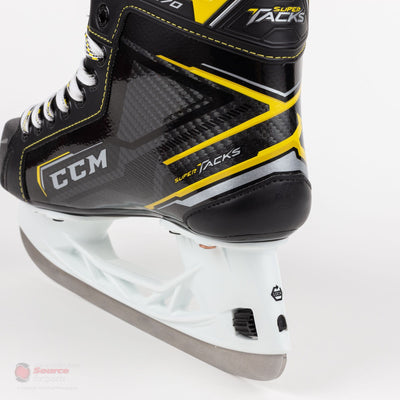CCM Super Tacks 9370 Junior Hockey Skates