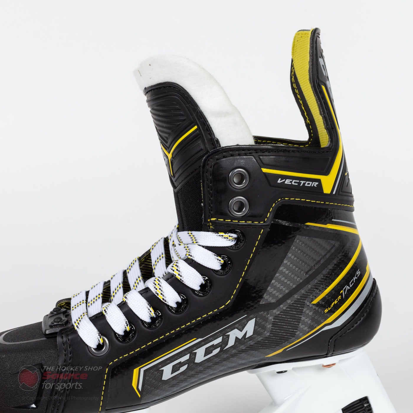 CCM Super Tacks Vector Junior Hockey Skates (2020)