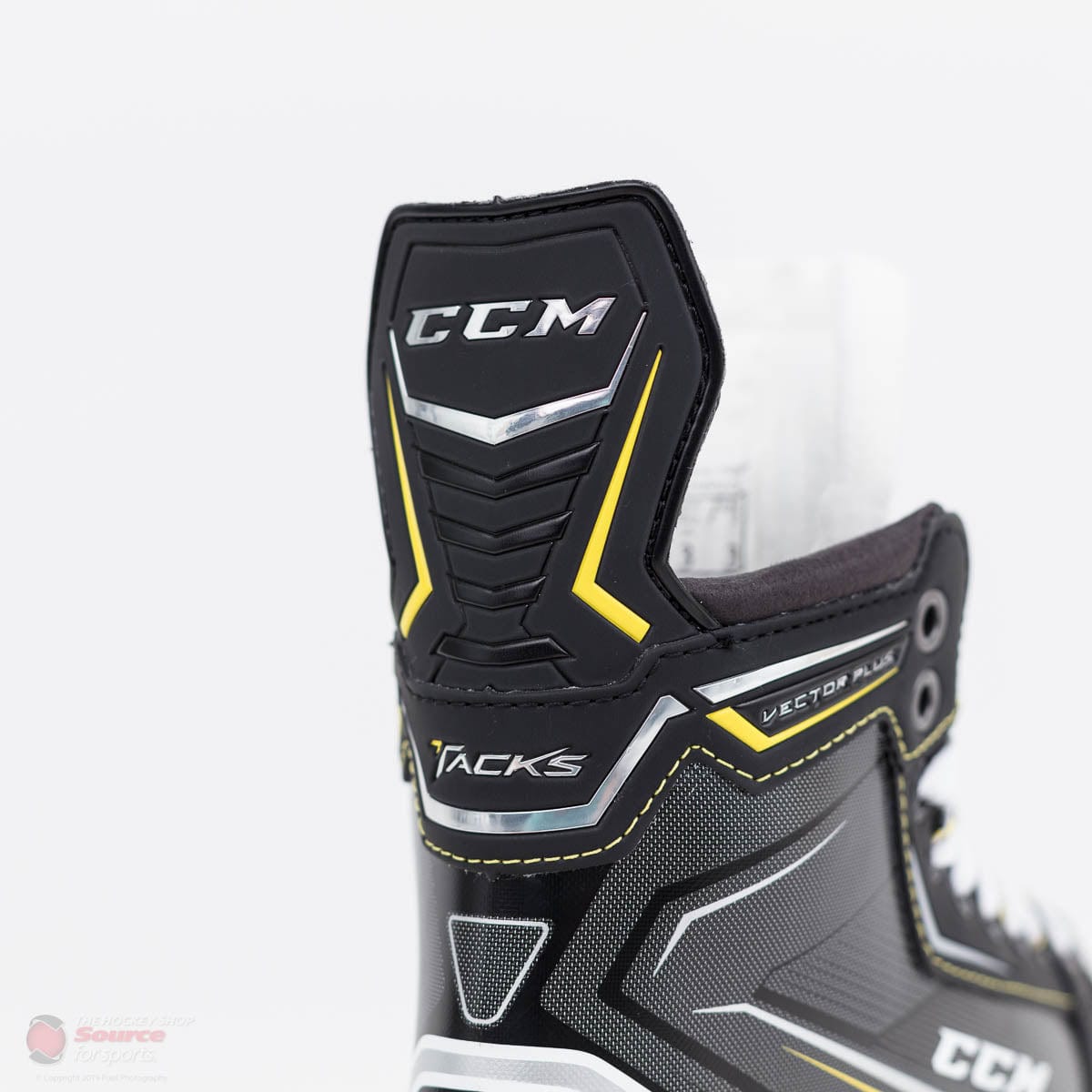 CCM Tacks Vector Plus Junior Hockey Skates (2018)