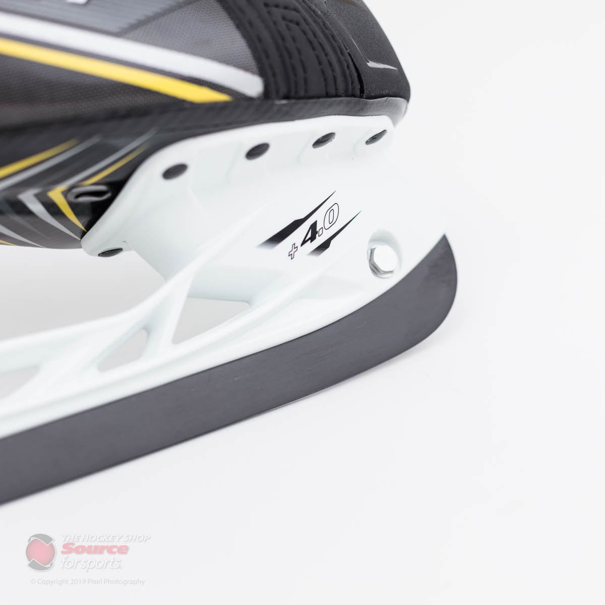 CCM Tacks Vector Pro Junior Skates (2018)