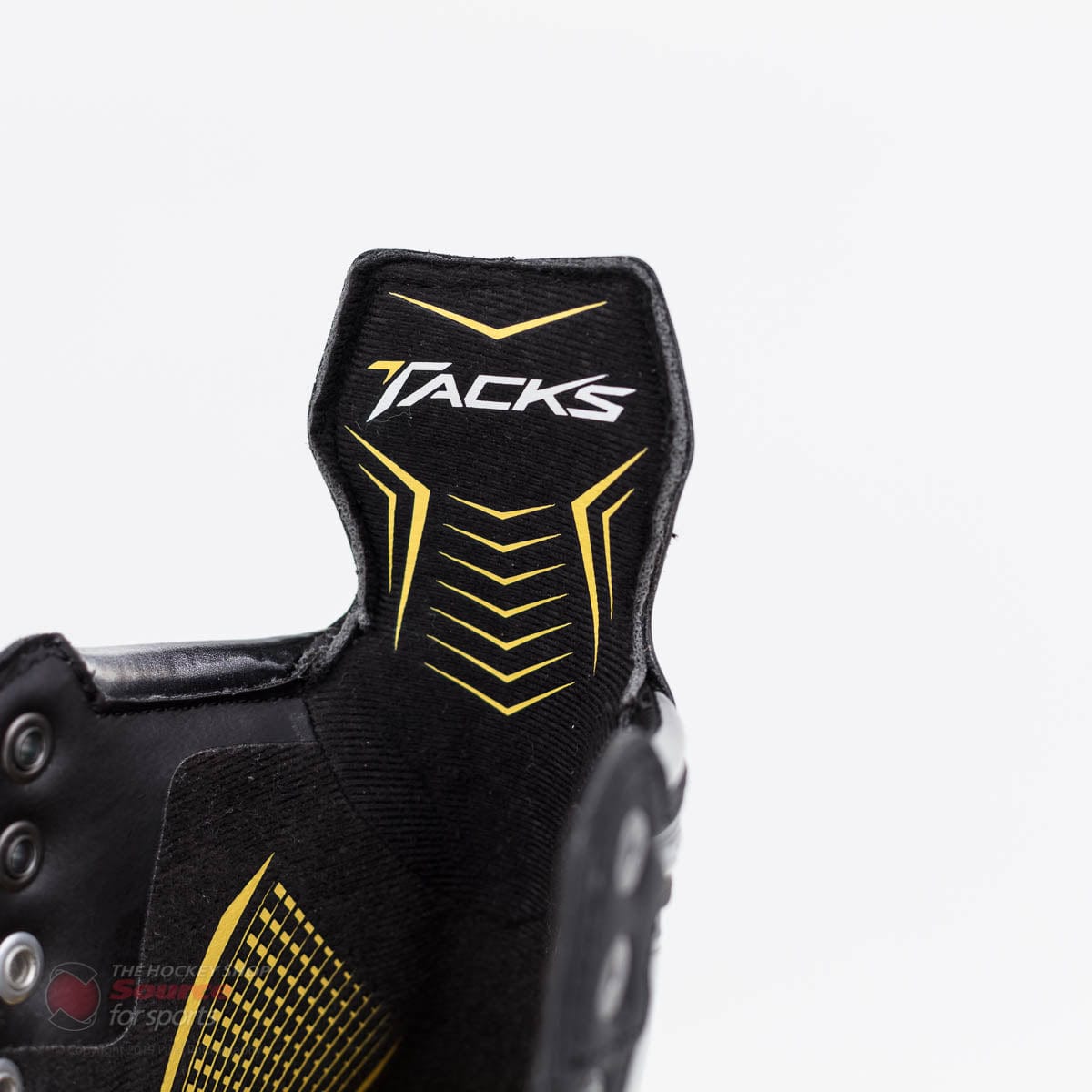 CCM Tacks Vector Pro Junior Skates (2018)
