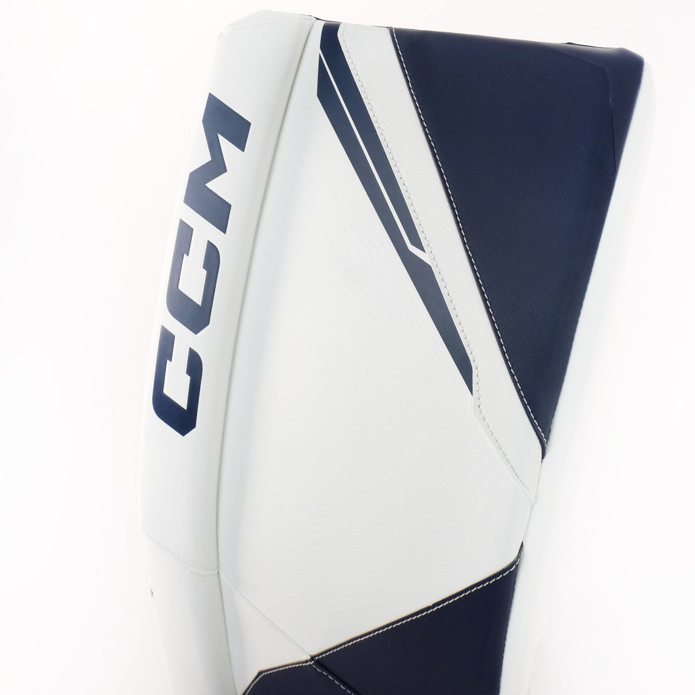 ccm-axis-2.9-senior-legpad