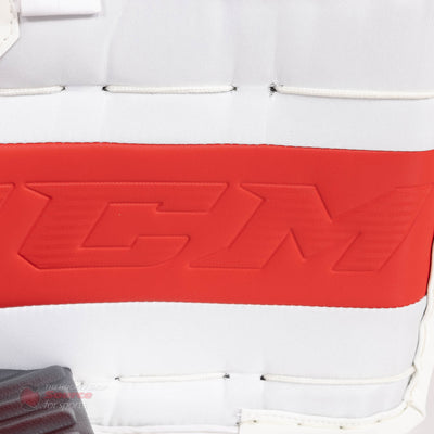 CCM Extreme Flex 5 Senior Goalie Leg Pads