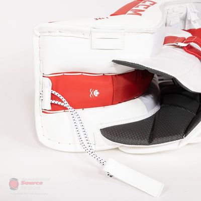 CCM Extreme Flex 5 Senior Goalie Leg Pads