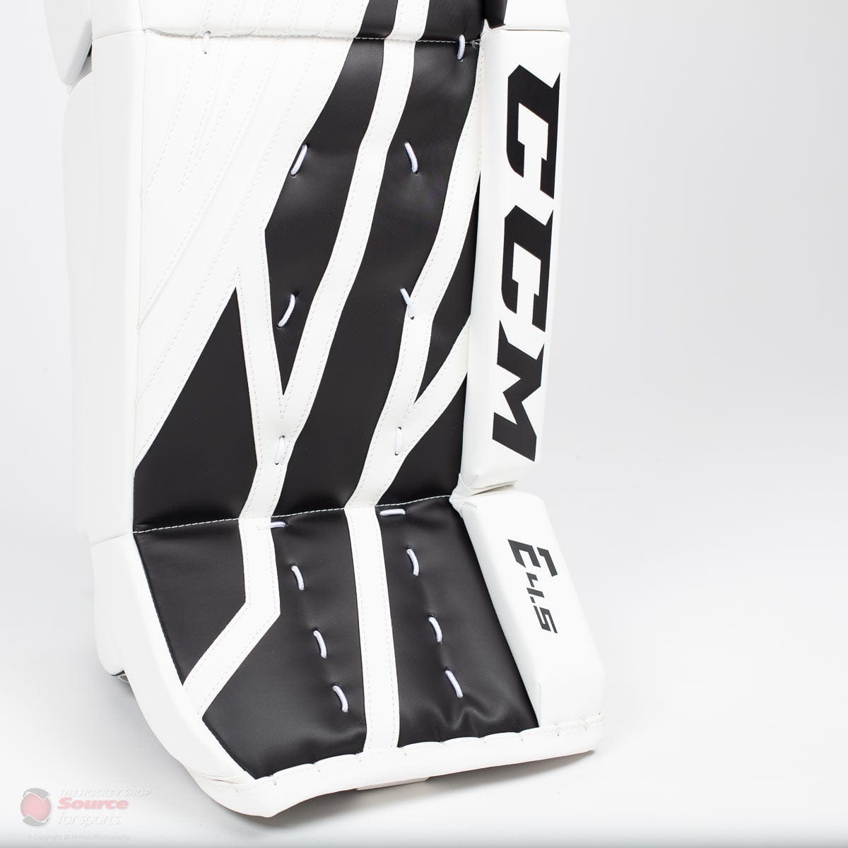 CCM Extreme Flex E4.5 Senior Goalie Leg Pads - Source Exclusive