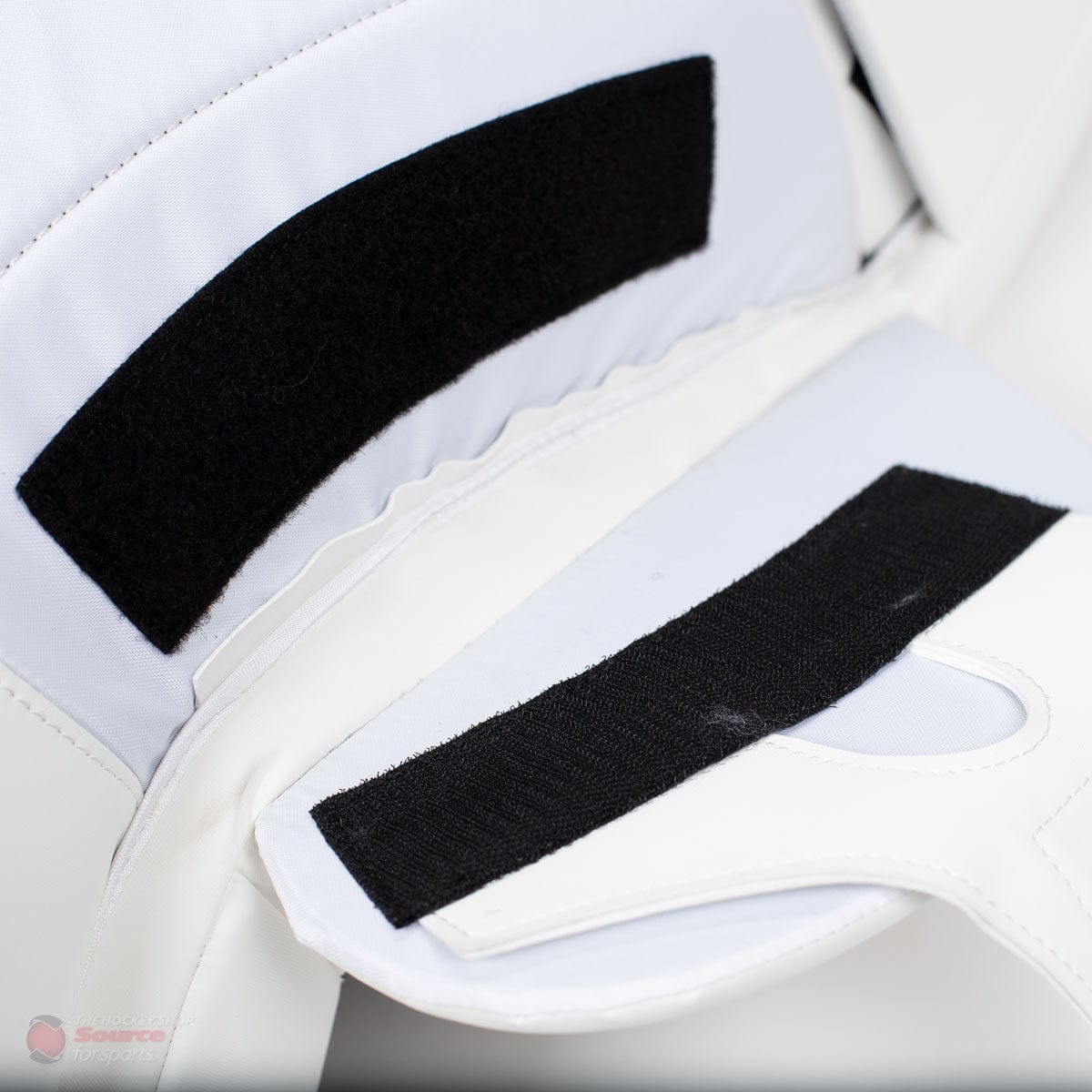 CCM Extreme Flex E4.5 Senior Goalie Leg Pads - Source Exclusive