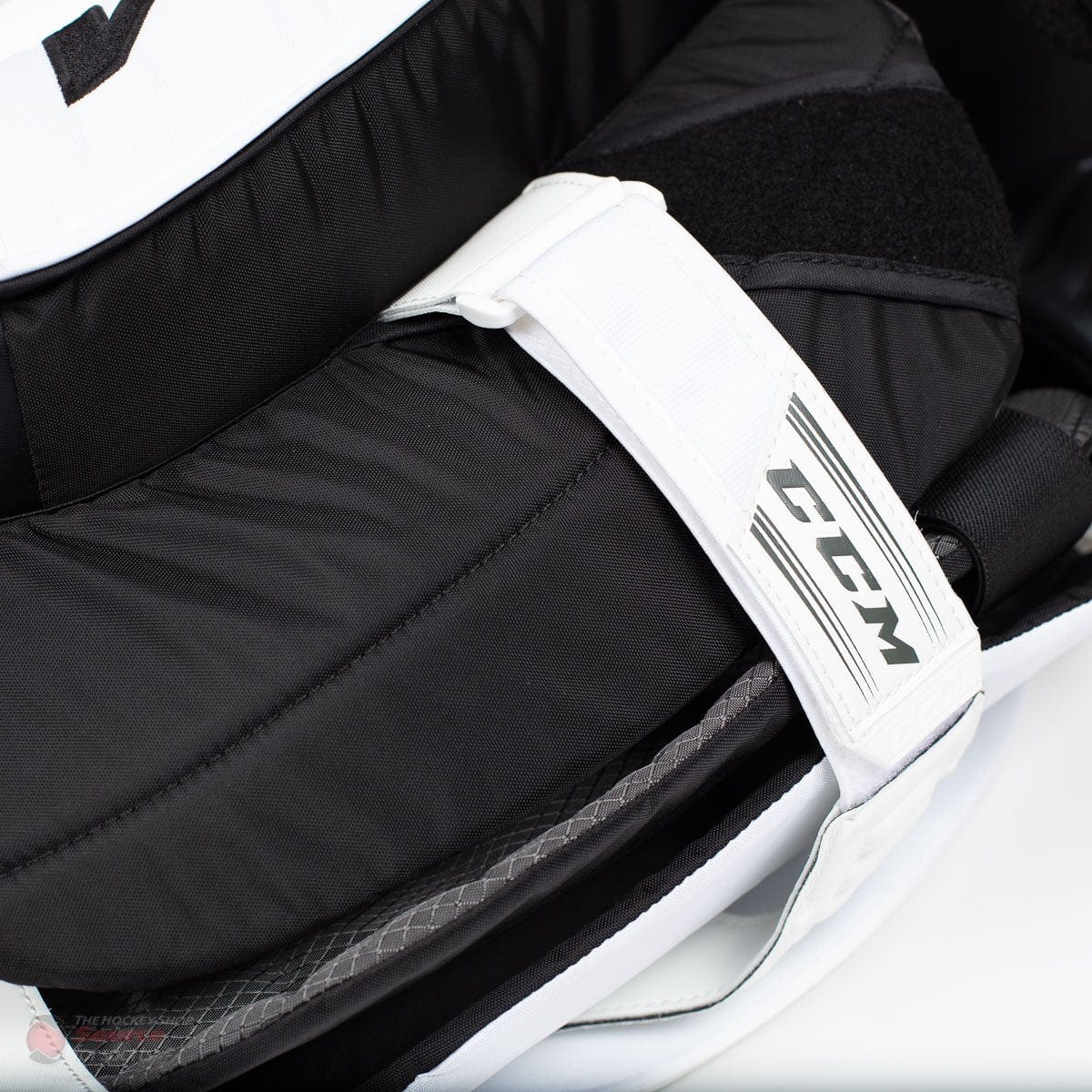 CCM Extreme Flex E4.9 Intermediate Goalie Leg Pads - Source Exclusive