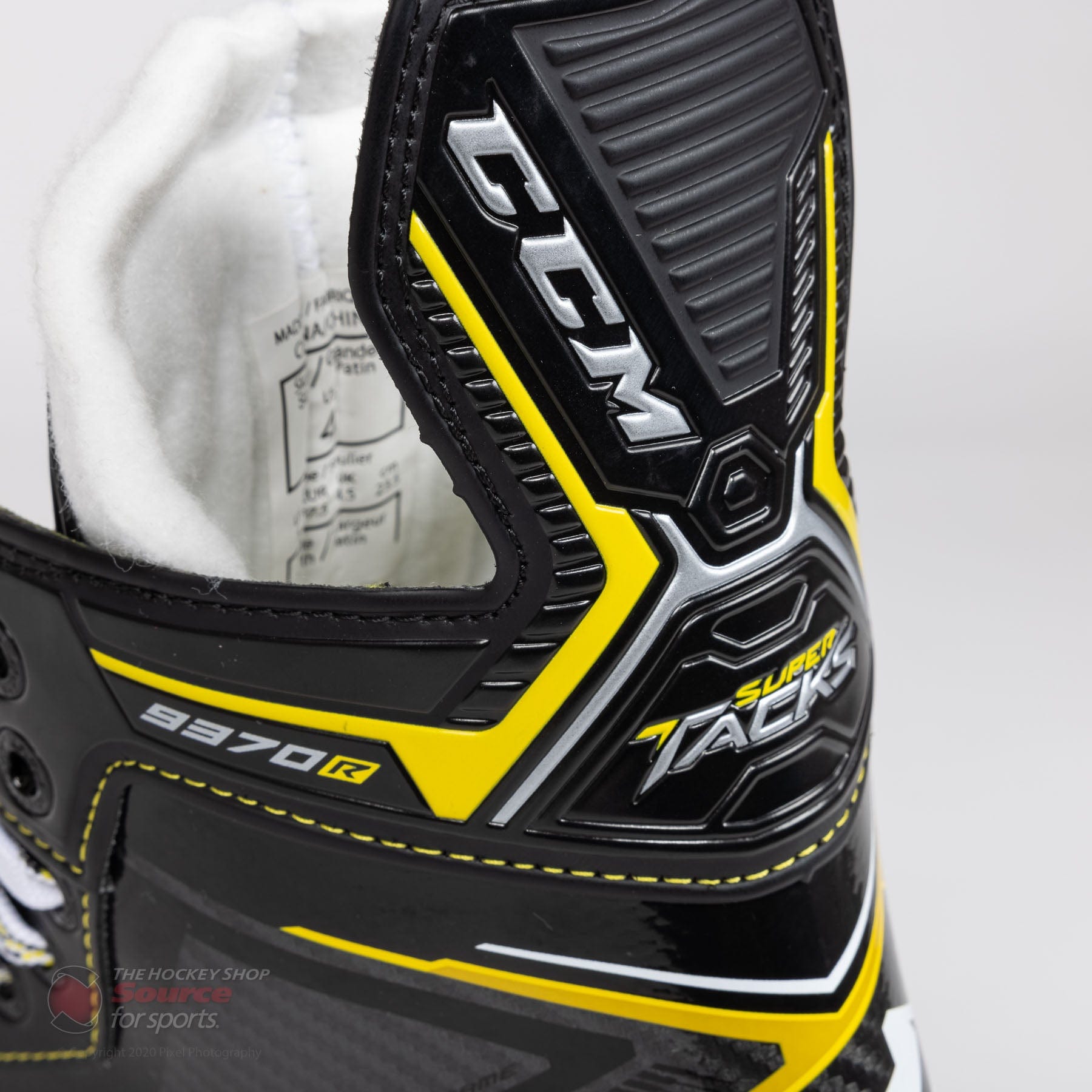 CCM Super Tacks 9370R Junior Roller Hockey Skates