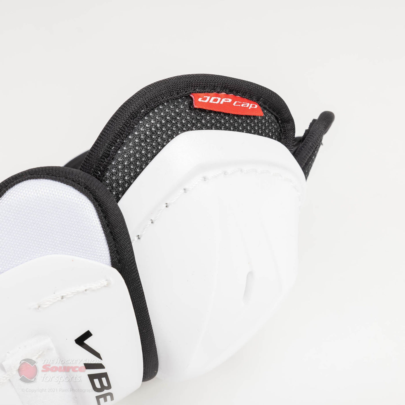 CCM Jetspeed Vibe Junior Hockey Shin Guards