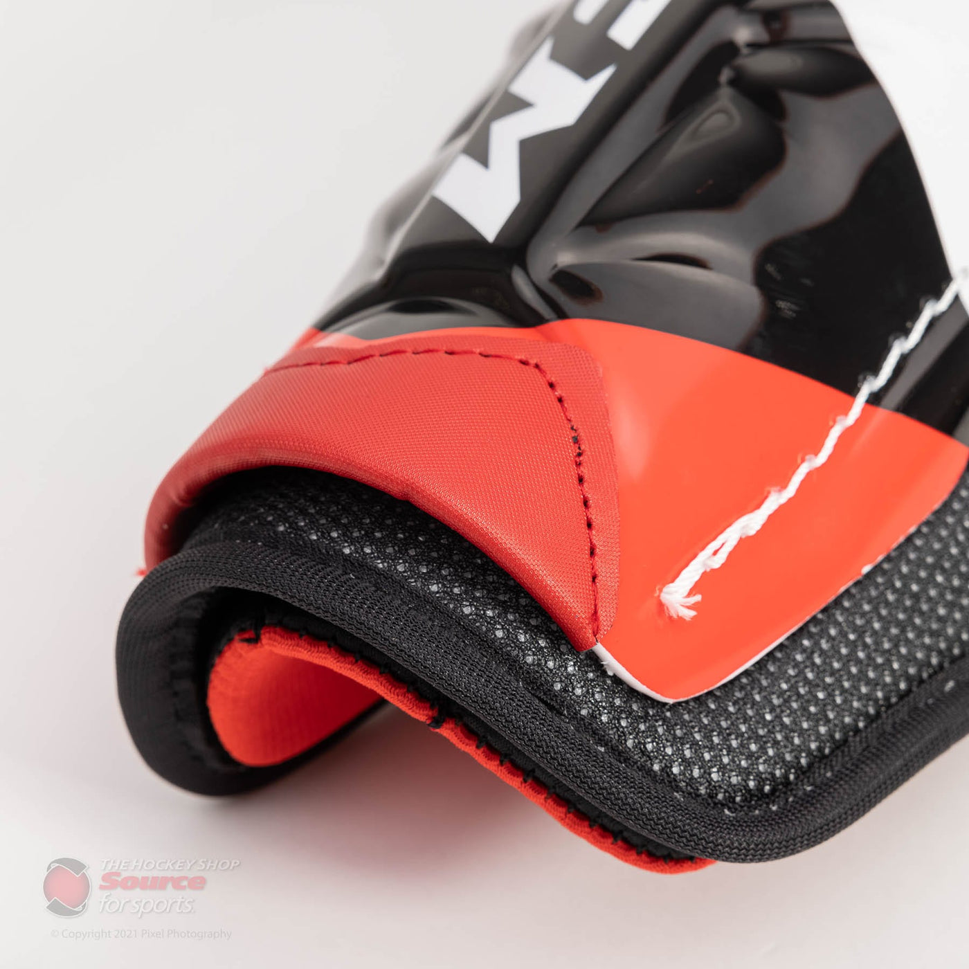 CCM Jetspeed Vibe Junior Hockey Shin Guards